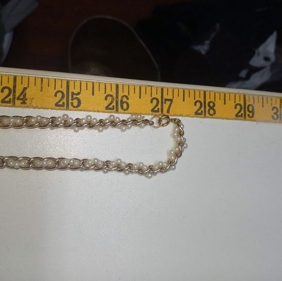 Assorted Jewelry- bracelets, necklaces, rings...11 pieces - Picture 13 of 16